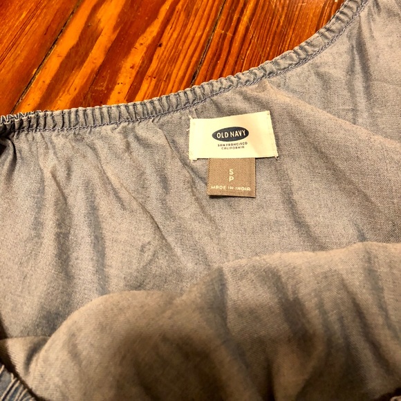 Old Navy Chambray Style Top - Picture 5 of 12